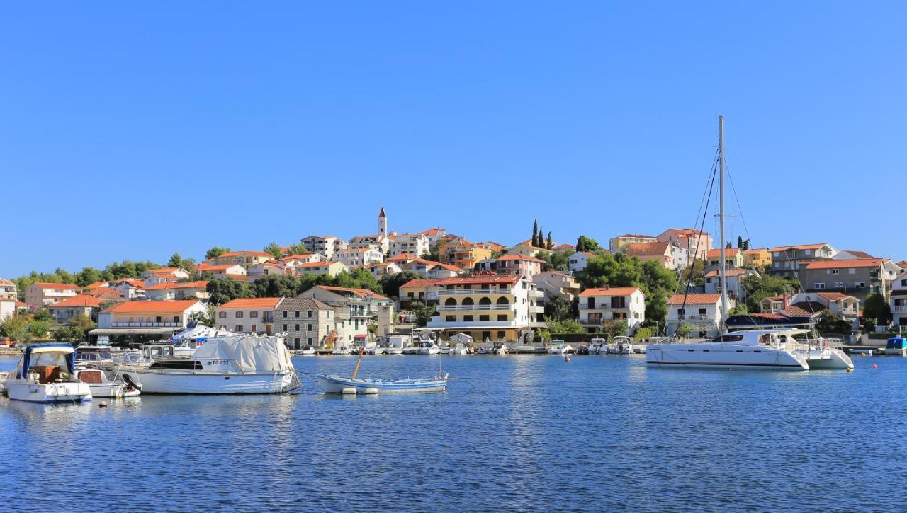 Apartments By The Sea Seget Vranjica, Trogir - 13771 Luaran gambar