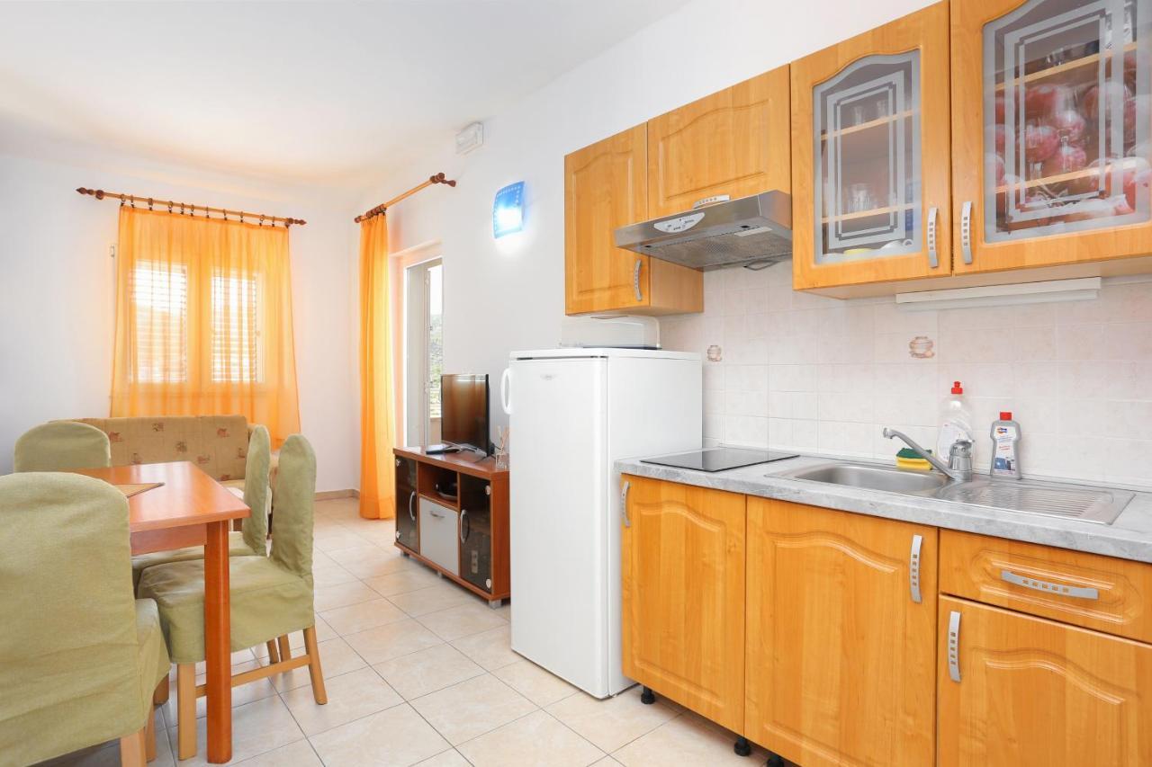Apartments By The Sea Seget Vranjica, Trogir - 13771 Luaran gambar