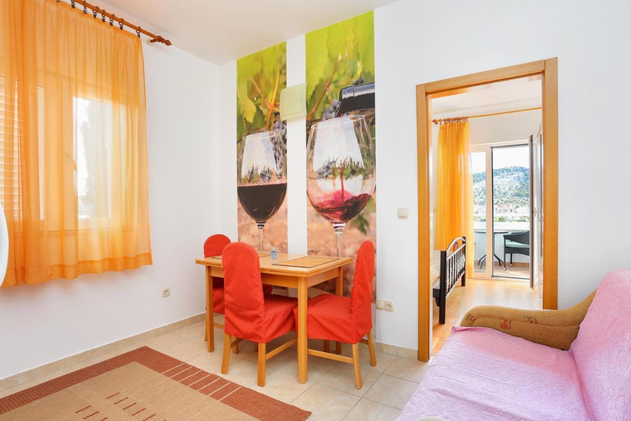 Apartments By The Sea Seget Vranjica, Trogir - 13771 Luaran gambar